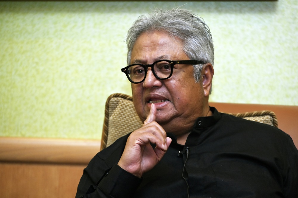 UMNO macam ‘isteri nombor tiga’ – Zaid