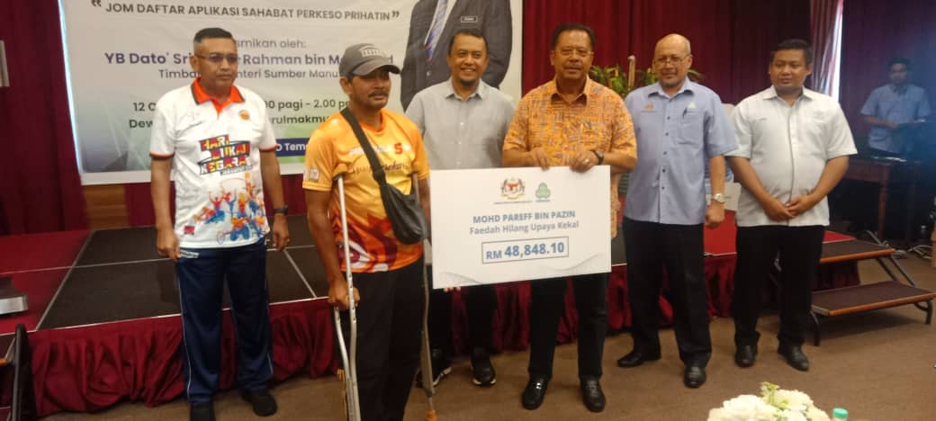Pemandu van ceria, terima bantuan RM48,848 Perkeso