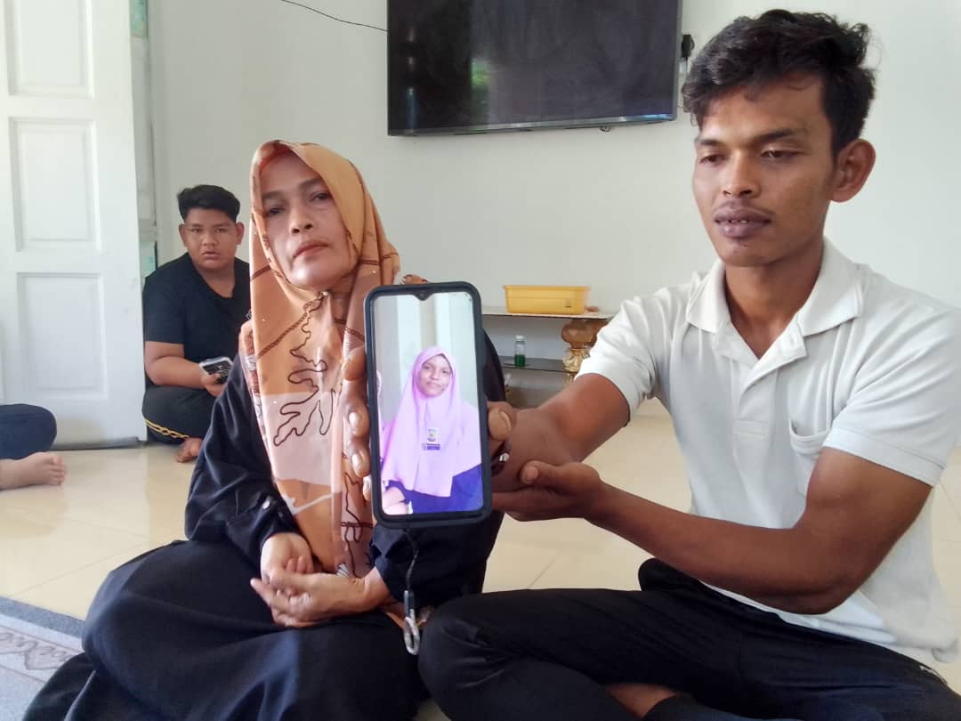Ibu pengsan anak ditemukan lemas dalam tali air