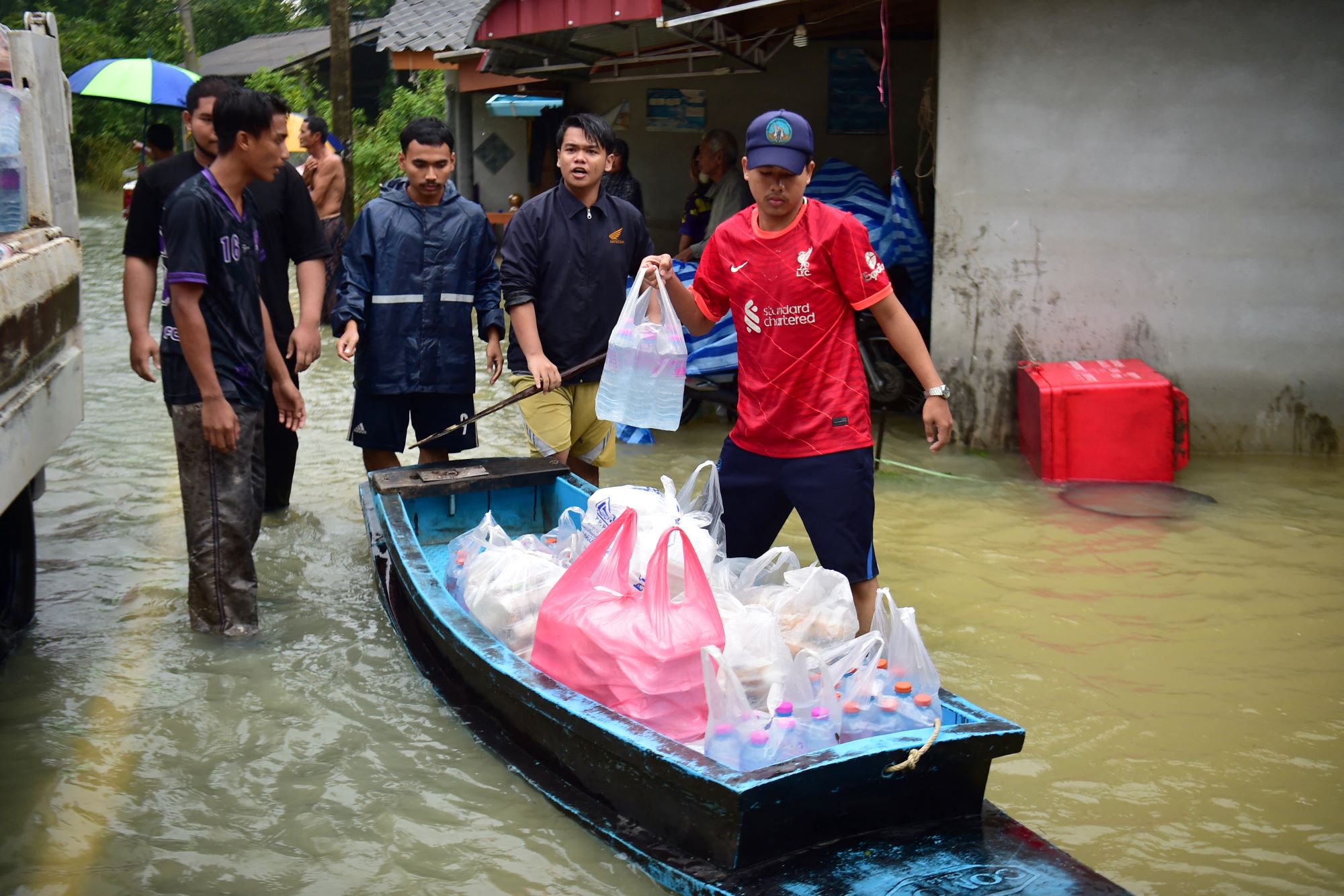 Korban banjir terburuk selatan Thailand cecah 22 orang