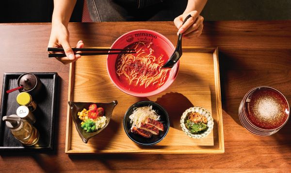 Ramen Minamo air tangan istimewa Chef Chihiro Miyazaki