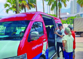 PENGENALAN laluan bas baharu menerusi perkhidmatan DRT Rapid Penang tahun depan dijangka meningkatkan lagi jumlah langganan Pas Mutiara di Pulau Pinang.