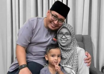 Perkhabaran duka itu dikongsikan Cikgu Din menerusi menerusi hantaran aplikasi  WhatsApp.