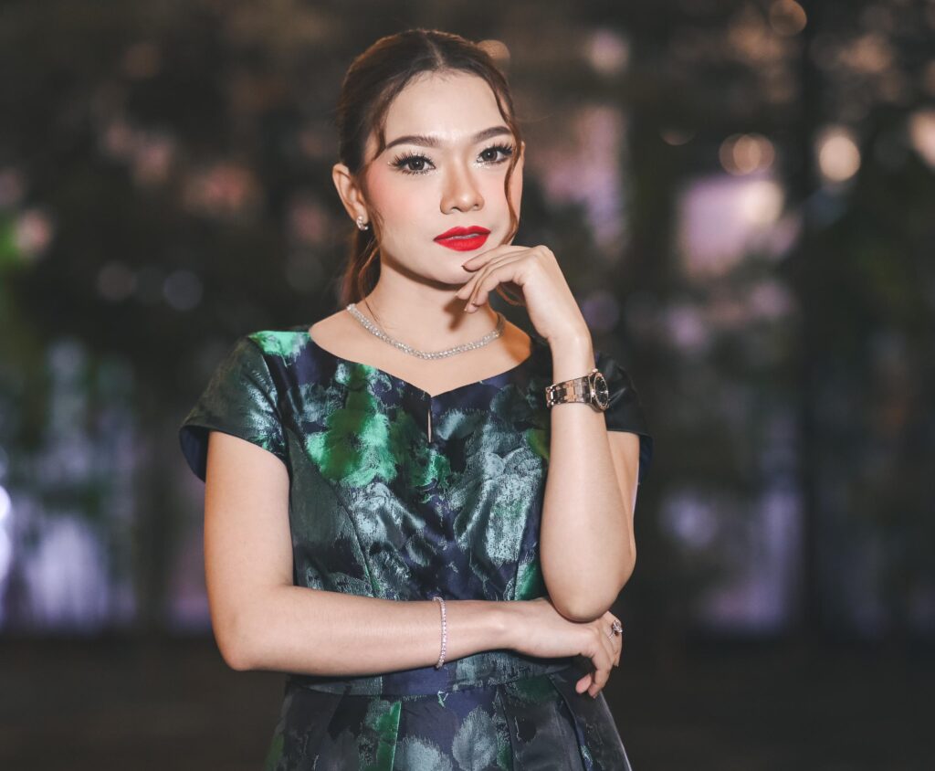 Ruhainies terus dikecam gara-gara hantaran berunsur sindirian