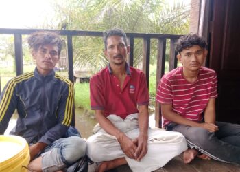 KETIGA-tiga nelayan yang ditemukan selamat di Indonesia selepas keluar merawai berdekatan Pulau Payar, Langkawi, Kedah.