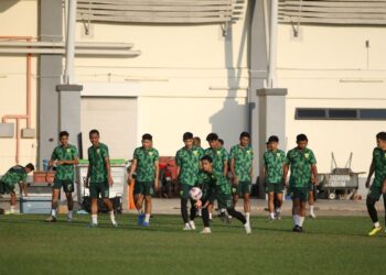 KEDAH Darul Aman FC antara pasukan yang terpalit dengan tunggakan gaji pada musim ini. - UTUSAN/ SHAHIR NOORDIN