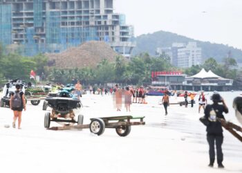 LANGKAWI merupakan destinasi yang sangat bergantung kepada sektor pelancongan dan antara penyumbang besar kepada pendapatan negara.