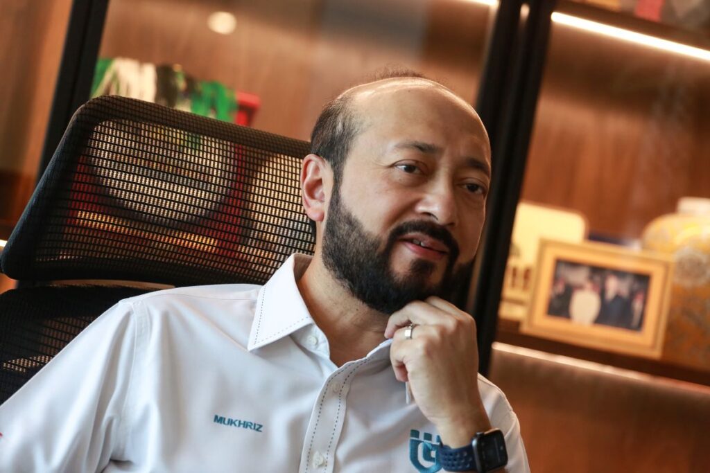 UTU MUKHRIZ MAHATHIR026