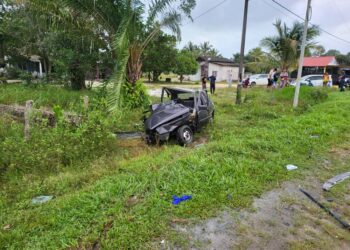 KEADAAN kereta  Proton Saga Iswara selepas terlibat dalam kemalangan meragut satu nyawa  di Kilometer 68 Jalan Kuala Terengganu - Kampung Raja dekat Kampung Beris Tokku, Setiu, Terengganu.
