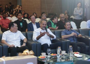 GOBIND Singh Deo semasa menghadiri program Jelajah Malaysia Digital@Perak anjuran Kementerian Digital di Ipoh, Perak hari ini. - UTUSAN