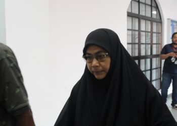 NORLI Mohamed Yusof didenda RM4,000 selepas mengaku bersalah di Mahkamah Sesyen, Johor Bahru, memuat naik komen berunsur penghinaan terhadap Yang di-Pertuan Agong  dalam Facebook.