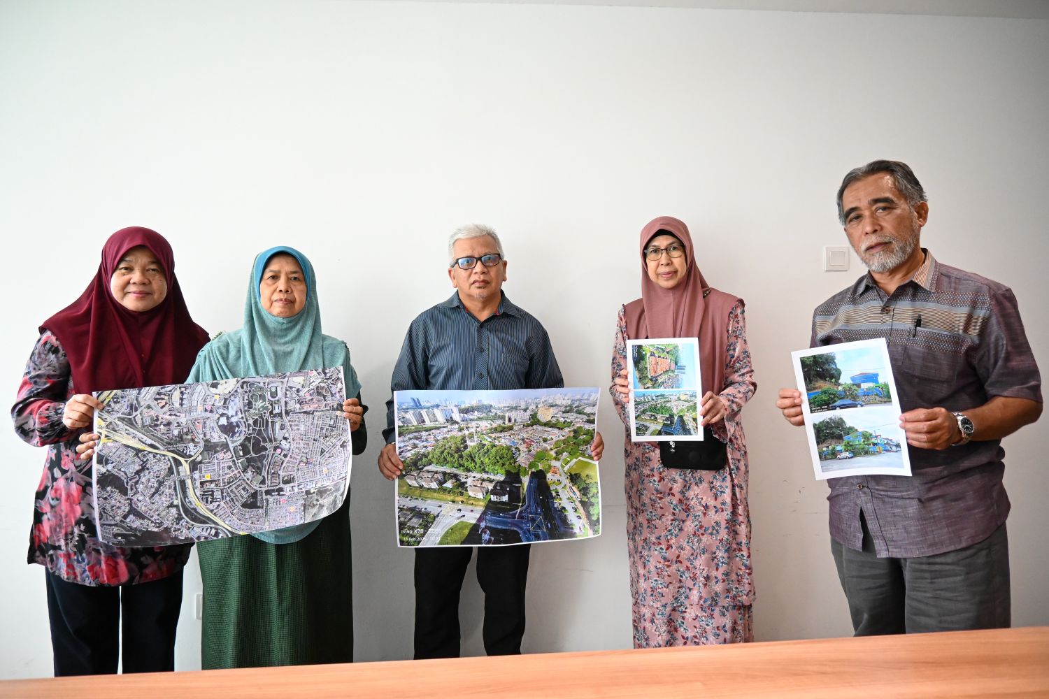 Lebih 10,000 bantah projek berkepadatan tinggi