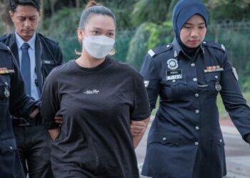 IBU kepada tiga anak mengaku tidak bersalah di Mahkamah Majistret Sepang, - UTUSAN/FAIZ ALIF ZUBIR