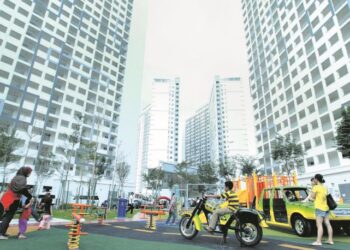 KERAJAAN perlu belajar dari kesilapan lepas dan memastikan pembangunan tidak hanya untuk segelintir kelompok tetapi menjadi wahang mobiliti sosial untuk semua.