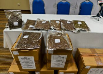 JKDM menumpaskan satu sindiket penyeludupan tembakau kunyah selepas menahan sebuah kontena di Pelabuhan Barat, Klang, Selangor, awal bulan ini.