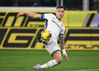 Lautaro Martinez mengalami kecederaan ketika Argentina sedang bersedia untuk mengharungi kempen kelayakan Piala Dunia 2026 menentang Uruguay. - AFP