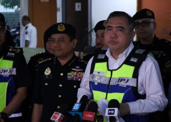 ANTHONY Loke Siew Fook