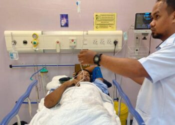 ANGGOTA Perhilitan yang diserang gajah liar berada dalam keadaan stabil selepas diserang gajah liar di Kampung Laloh, Kuala Krai, Kelantan.