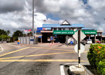 KOMPLEKS Imigresen, Kastam, Kurantin dan Keselamatan (ICQS) Rantau Panjang, Kelantan lenggang susulan kejadian letupan bom dan berbalas tembakan di sungai Golok Thailand. - UTUSAN/ROHANA ISMAIL