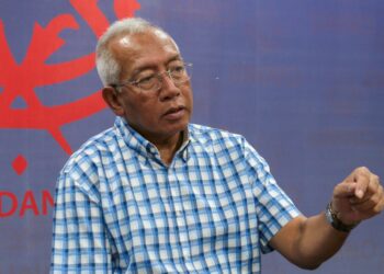 MAHDZIR KHALID