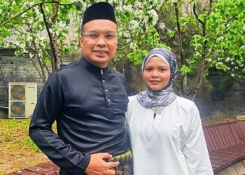 ISA Zubir dan Ain Rozli dari Beijing, China.