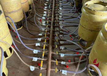 KEMENTERIAN Perdagangan Dalam Negeri dan Kos Sara Hidup (KPDN)Johor menyerbu sebuah premis yang dijadikan pusat aktiviti penyelewengan gas LPG di Ulu Tiram, Johor Bahru melibatkan rampasan RM860,000.