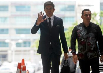 SYED Saddiq Syed Abdul Rahman tiba di Istana Kehakiman Putrajaya. - UTUSAN/FAISOL MUSTAFA