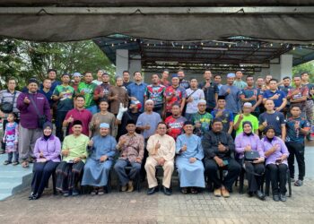 SKUAD Bantu Kuala Krai menawarkan bantuan kecemasan kepada anak-anak perantau yang berdepan dengan masalah kereta atau kenderaan mereka rosak semasa perjalanan pulang ke kampung halaman bermula hari ini.