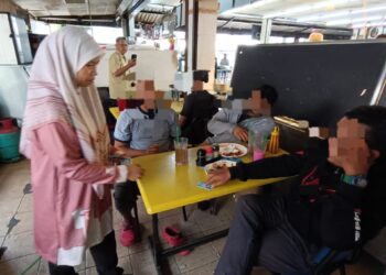 ANTARA individu yang ditahan JAIS di sekitar Selangor.