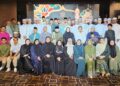KAKITANGAN Gading Berhad dan pelajar tahfiz bergambar semasa Majlis Berbuka Puasa dan Tahlil Bersama Anak-Anak Tahfiz di Tropicana Golf and Country Resort, Selangor.