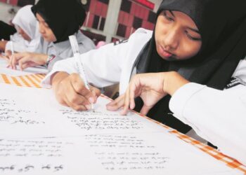 USAHA memartabatkan semula tulisan Jawi perlu bermula daripada sekolah.