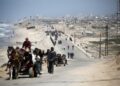 PENDUDUK Palestin sudah tidak mempunyai tempat lagi untuk berpindah selepas tentera Israel menguasai lebih separuh daripada Semenanjung Gaza. – AFP