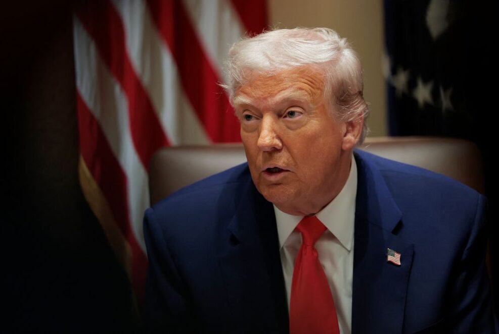 Trump ‘teruja’ hadapi tarif 125 peratus dari China