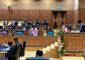 ABU Bakar Hamzah menjawab pertanyaan dibangkitkan Wan Zikri Afhtar Ishak (PN-Tambun Tulang) berhubung anggaran kerugian usahawan terkesan akibat PAT sebelum ini.