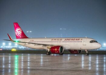 SYARIKAT penerbangan dari China, Juneyao Airlines dijangka melancarkan laluan penerbangan terus baharu antara Shanghai dan Kuala Lumpur bermula 28 Jun ini, sekali gus memperkukuh jaringan udara antara China dan Malaysia.