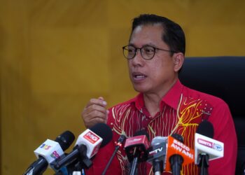 AZMAN Adnan pada sidang akhbar pengumuman keputusan SPM 2024 di Putrajaya hari ini.