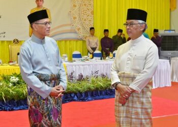 KERAJAAN Pahang menjunjung titah Al-Sultan Abdullah Ri’ayatuddin Al-Mustafa Billah Shah dan beriltizam mengukuhkan pentadbiran.