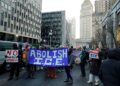 ORANG ramai berhimpun menuntut pemansuhan ICE serta dasar imigresen Donald Trump, di New York, AS.-AFP