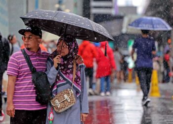BANTU golongan M40 dan bukan hanya berfokus kepada B40 sahaja, sedangkan M40 juga terkesan dengan krisis ekonomi.