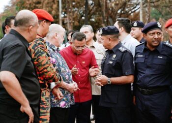 AMIRUDIN Shari dan Kerajaan Negeri Selangor menunjukkan komitmen dalam menjaga kebajikan mangsa serta memastikan pengurusan krisis dijalankan dengan telus dan bertanggungjawab.