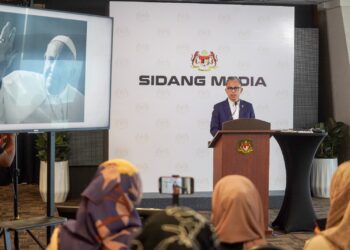 FAHMI FADZIL