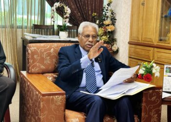 A. SIVANESAN  dalam sidang akhbar selepas Mesyuarat Jawatankuasa Denggi Peringkat Negeri Perak di Bangunan Perak Darul Ridzuan di Ipoh hari ini. - UTUSAN/LIYANA RAMLI