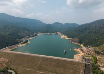EMPANGAN Teluk Bahang di Pulau Pinang merekodkan penurunan kapasiti efektif sebanyak 0.9 peratus dalam tempoh empat hari iaitu daripada 47.3 sebelum ini kepada 46.4 peratus hari ini.