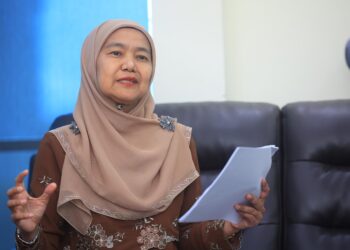NORA Yaacob semasa sidang akhbar pada Majlis Aidilfitri di Pejabat Perkeso, Kota Bharu, Kelantan. - UTUSAN/KAMARUL BISMI KAMARUZAMAN