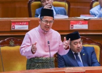 TUAN Mohd. Saripuddin Tuan Ismail semasa Persidangan Kali Pertama Bagi Tempoh Penggal Ketiga Dewan Undangan Negeri (DUN) Kelantan ke-15 2025 di Kompleks Kota Darulnaim, Kota Bharu, Kelantan.- IHSAN UPKN
