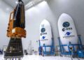 SATELIT seberat 1.2 tan itu dilengkapi antena gergasi berdiameter 12 meter yang dinamakan sebagai 'space brolly'.- AGENSI