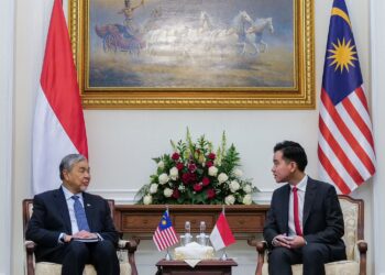 AHMAD Zahid mengadakan pertemuan rasmi bersama Gibran Rakabuming Raka di Jakarta, Indonesia.-FACEBOOK/ZAHID HAMIDI