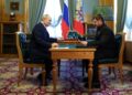 PRESIDEN Russia, Vladimir Putin bertemu dengan pemimpin Chechnya, Ramzan Kadyrov di Kremlin di Moscow kelmarin. – AFP