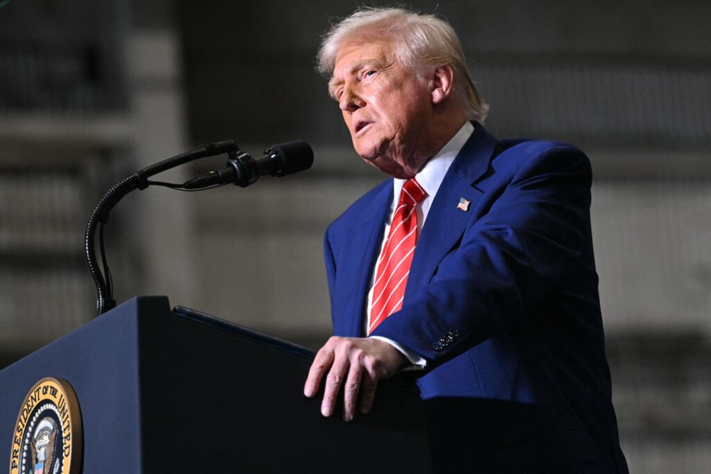 Trump dibenarkan batal status sah 500,000 pendatang