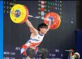 MUHAMMAD Hafizuddin Roslin, 20, terus mencipta sensasi apabila sekali lagi memecahkan rekod kebangsaan miliknya sendiri dalam acara snatch kategori 81 kilogram (kg) pada Kejohanan Asian Weightlifting Championship 2025 di China, semalam.-UTUSAN